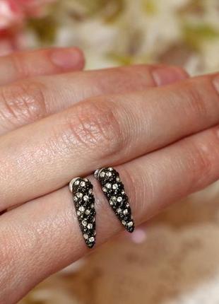 Набор: серьги и кольцо гематитовое покрытие, кристаллы pilgrim дания8 фото