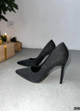 Туфлі човники жіночі чорні на шпильці з блискітками