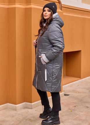 Стильное женское зимнее пальто с капюшоном5 фото