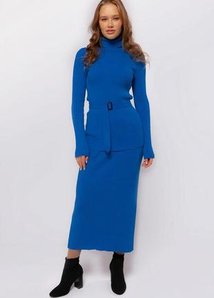 Женский теплый длинный вязанный свитер с воротом цвета ультрамарин (синий). модель sw9276 фото
