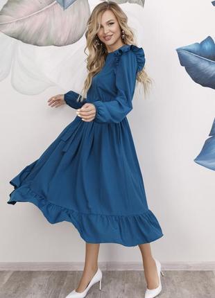 Бирюзовое приталенное платье с рюшами2 фото