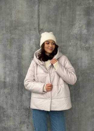 Куртка женская длинная короткая теплая осенняя зимняя демисезонная на осень зима черная бежевая коричневая с капюшоном стеганая базовая батал с поясом1 фото