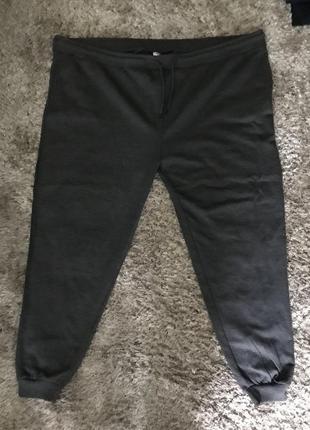Спортивные штаны