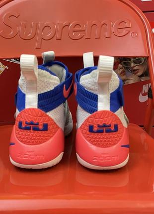 Мужские баскетбольные кроссовки nike lebron solider 11 ultramarine 897646-1016 фото