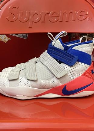 Мужские баскетбольные кроссовки nike lebron solider 11 ultramarine 897646-1011 фото