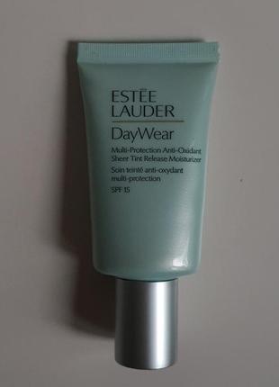 Тонирующий увлажняющий крем для лица estée lauder daywear