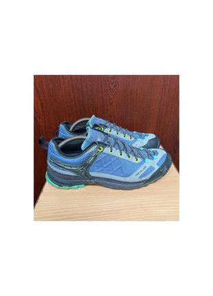 Жіночі кросівки salewa firetail evo