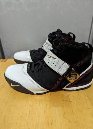 Nike zoom lebron 5 'fearless' 317253-011 - винтажные баскетбольные кроссовки1 фото