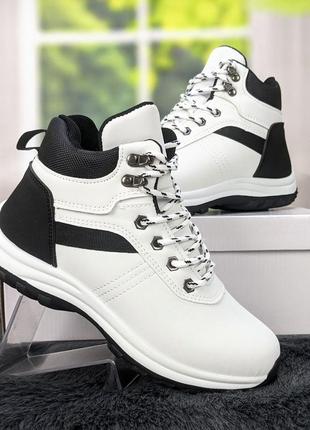 Ботинки женские зимниме белые спортивного типа на шнурках dual 43463 фото