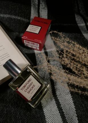 Духи tom ford cherry smoke