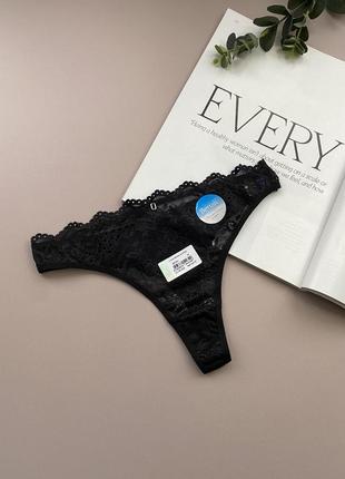 Стринги кружевные