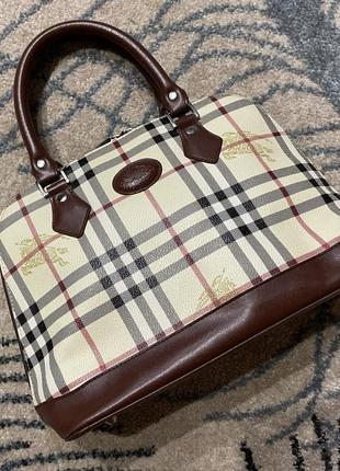 Вінтажна брендова сумка у клітинку