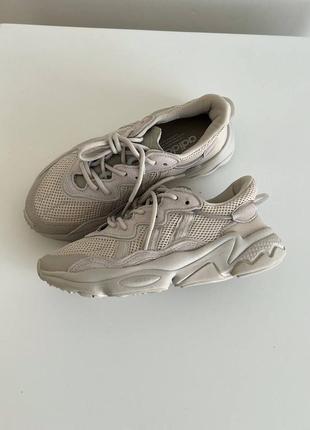 Кроссовки adidas ozweego grey унисекс6 фото