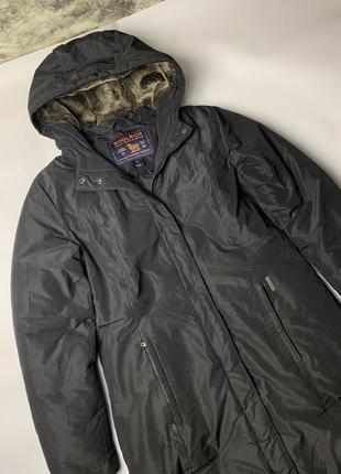 Женский пуховик woolrich