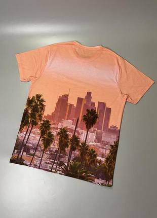 Стильная легкая коралловая футболка easy с принтом california, оранжевая, принт, цветная, разрисованная3 фото