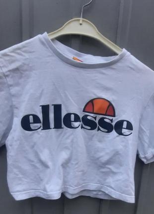 Женская футболка ellesse.