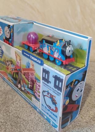 Моторизована залізниця кришталеві печери томас fisher-price thomas железная дорога5 фото