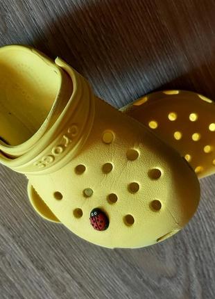 Босоніжки crocs