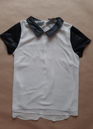 Біла сорочка з шкіряними рукавами та комірцем atmosphere, р. 6-8 xs-s4 фото