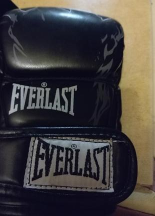 Перчатки для смешанных единоборств фирмы everlast