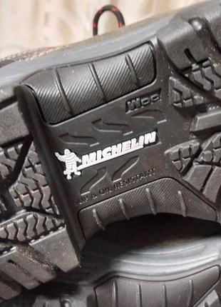 Нові якісні стильні теплі брендові кросівки michelin waterproof9 фото