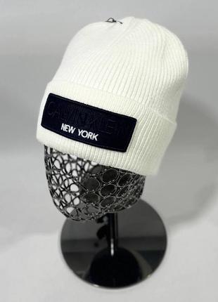 Зимова шапка calvin klein