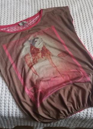 Футболка дорогого бренда с принтом и надписью " так хорошо быть плохой "