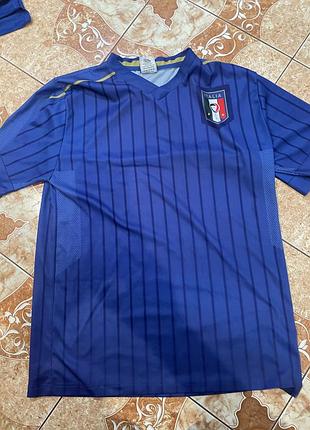 Футбольная футболка