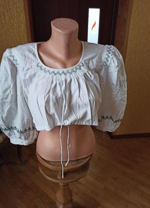 Блуза вишита