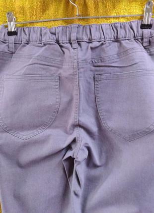 Сірі та бузкові джинсові капрі, європейські розміри 36, 38, 404 фото
