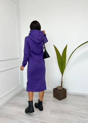 Тепла спортивна жіноча сукня з капюшоном нижче колін з розрізом великого розміру 48 50 52 54 фіолетова4 фото