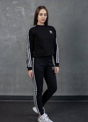 Костюм жіночий adidas зима: світшот-штани 2 пари шкарпетки у подарунок