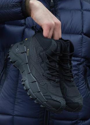 Зимние мужские кроссовки reebok zig kinetica mid ll edge black черного цвета термо