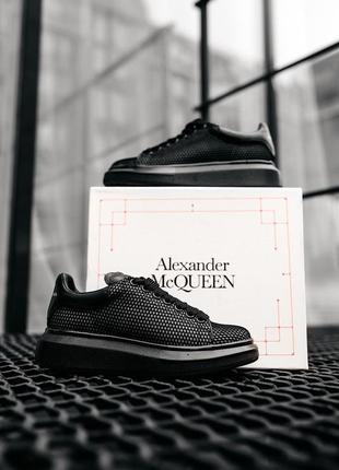 Кросівки mcqueen black/grid кросівки1 фото