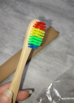 Подарочный набор: бамбуковая зубная щётка + люфа3 фото