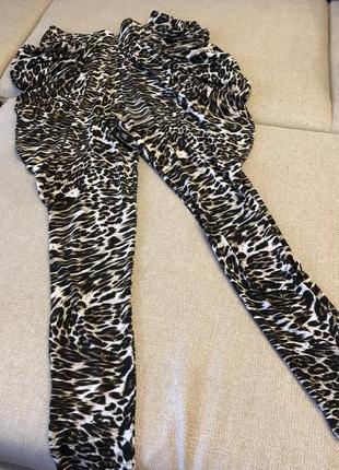 Стильні та комфортні леопардові штани розмір l {46-50}4 фото