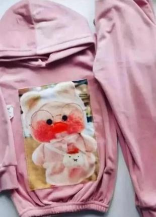 Костюм дитячий велюровий розовий з принтом лалафанфан для дівчаток 116-122 см