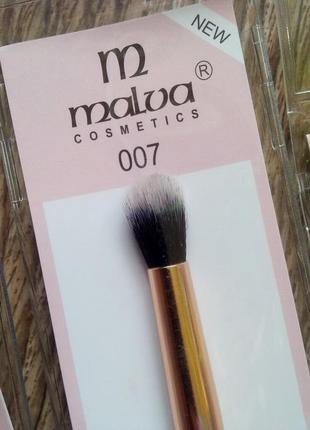 Кисть для теней коническая №007 malva cosmetics tapered shadow brush2 фото