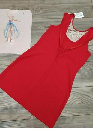 Праздничное, эффектное, красное платье8 фото
