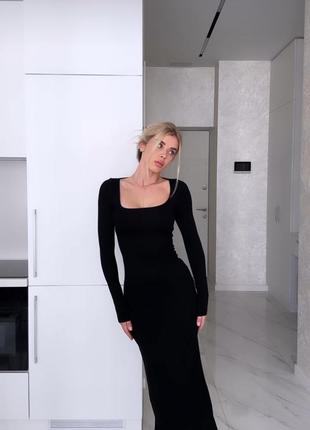 Платье миди черное