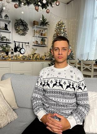 Чоловічий теплий новорічний светр олені з ялинками оленями та сніжинками червоний білий вовна батал туреччина
