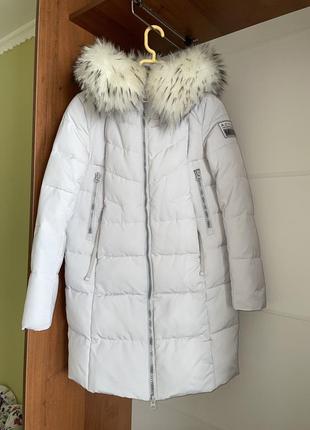 Жіноче тепле пальто на зиму з натуральним хутром, 40