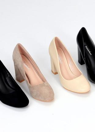 Женские туфли на стойких каблуках 8,5 см с круглым носком. жэнкие закрутые туфлы на каблуке2 фото
