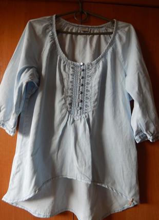 Джинсова блуза з вишивкою2 фото