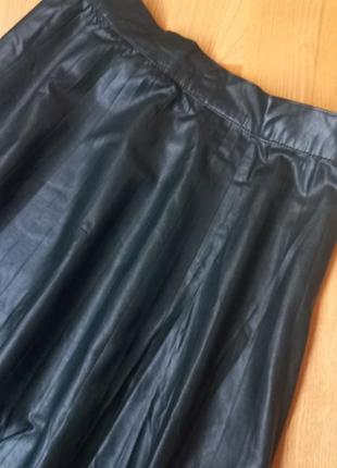 Изумрудная юбка миди кожаная юбка спідниця зеленая юбочка2 фото
