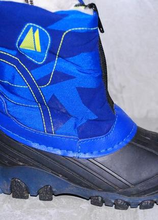 Мигающие зимние ботинки 29 размер