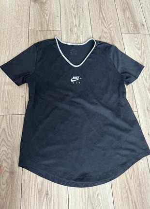 Футболка спортивна