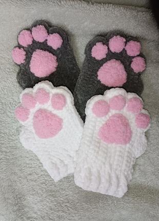 Митенки кошачьи лапки варежки из плюшевой пряжи
