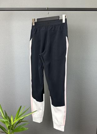 Женские брюки under arnour оригинал из новых коллекций.4 фото