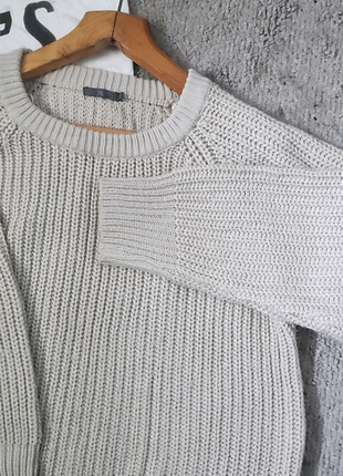 Модний об'ємний светр2 фото